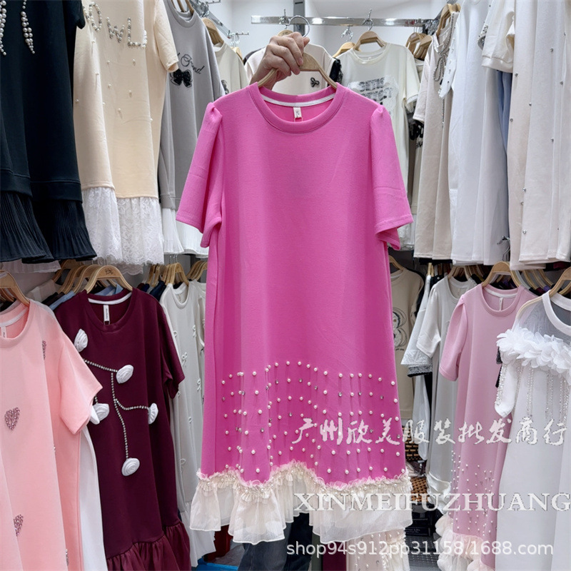 Plus-Size Beaded Rhinestone Hem Short-Sleeve Dress for Curvy Women, Mid-Length Niche Design, Elegant Lady Style Dress Plus-Size Beaded Rhinestone Hem Short-Sleeve Dress for Curvy Women, Mid-Length Niche Design, Elegant Lady Style Dress