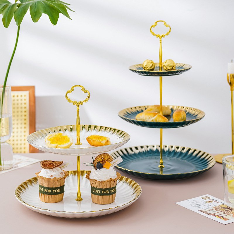 Luz de lujo de tres capas Placa de fruta cerámica de estilo europeo hogar sala de estar mesa de café creativo exquisito multi-capa snack seco fruta caramelo placa