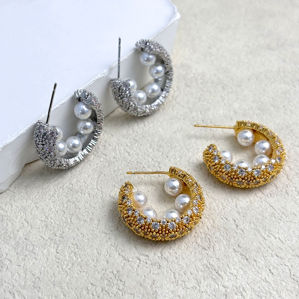 15g Weight 1 Pair Vacation Simple Style Solid Color Inlay Copper Pearl Ear Studs