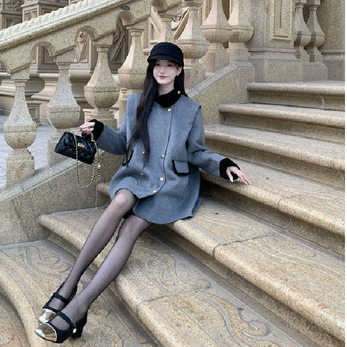 Модное шерстяное пальто, стиль Chanel, яркий запоминающийся стиль