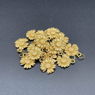 999 Pure Gold Daisy Necklace 3D Hard Gold Pendant Niche Design E-Commerce Live Broadcast Hot Selling Women’S Gold Necklace