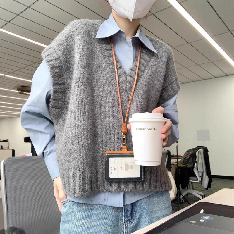 Shirt Layered Vest Women's Winter New Gray V-Neck Knitted Vest Spring & Fall Sleeveless Short Sweater Vest