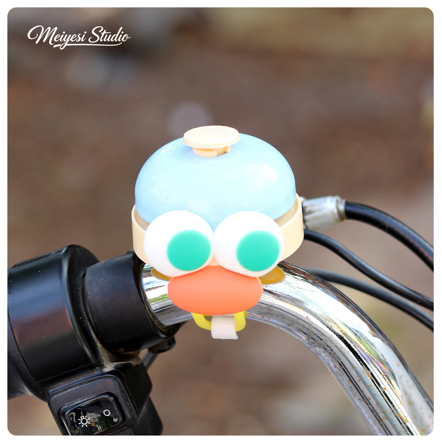 Bicicletas infantiles de montaña campana adornos de dibujos animados encantadores equilibrio coche scooter tranvía mano pulsa bocina súper fuerte
