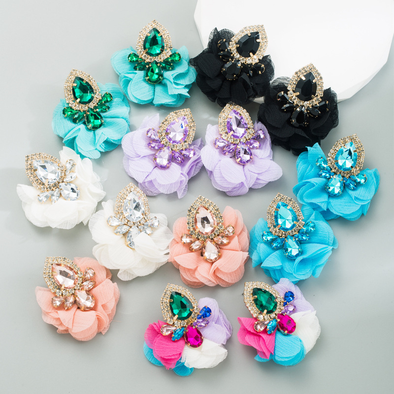 Fashion Flower Inlay Alloy Rhinestones Ear Studs display picture 2