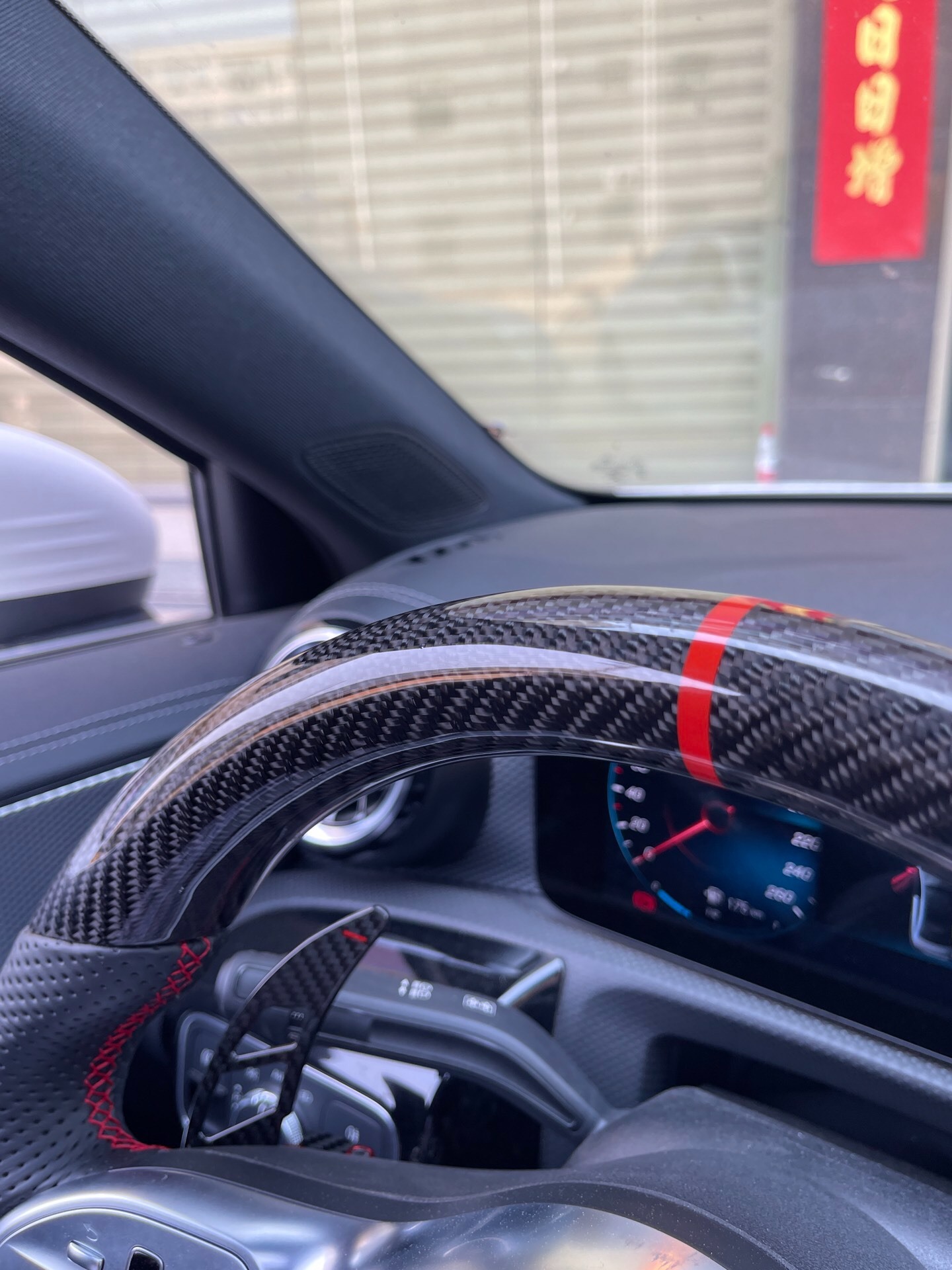 【Hot Sale】Mercedes-Benz Modified Steering Wheel, Real Carbon Fiber, Comfortable Grip, Breathable