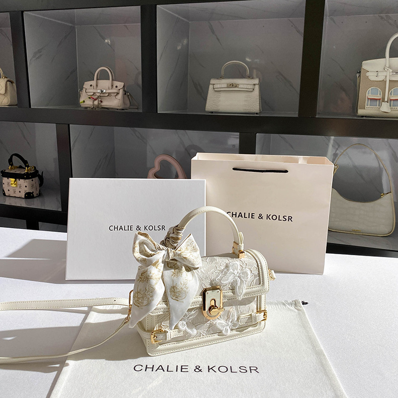 Box, bag, high-end, with embroidery