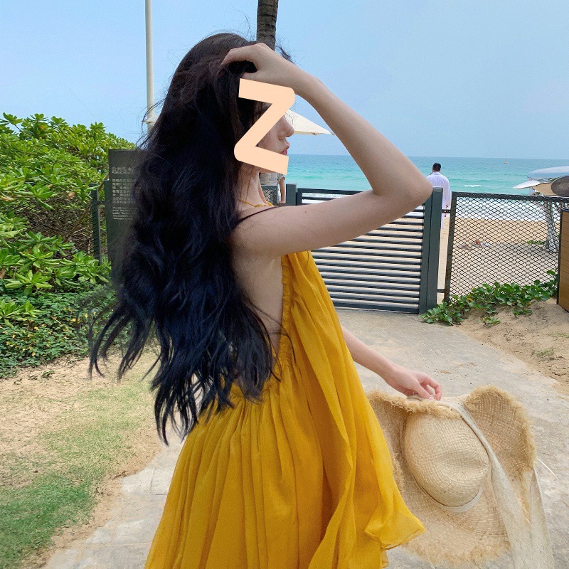 超仙奶黄色抹胸吊带挂脖连衣裙夏露背氛围感海边度假风仙女沙滩裙