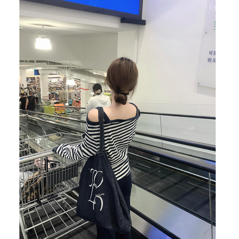 韩系穿搭甜辣风假两件条纹一字肩长袖t恤女早秋季设计感露肩上衣|undefined