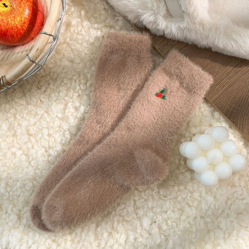 秋冬の靴下の女性の刺繍のクリスマスの靴下はかわいいです。|undefined