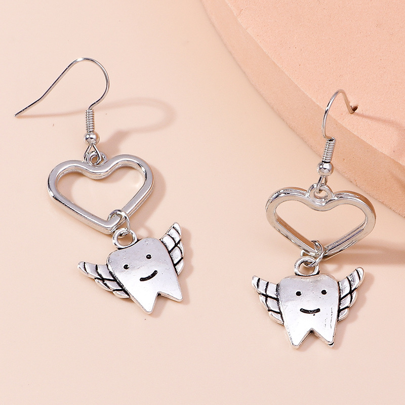 Fashion Jewelry Simple Heart-shaped Cartoon Teeth Earrings display picture 3