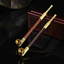 打火机;酒壶;钥匙扣