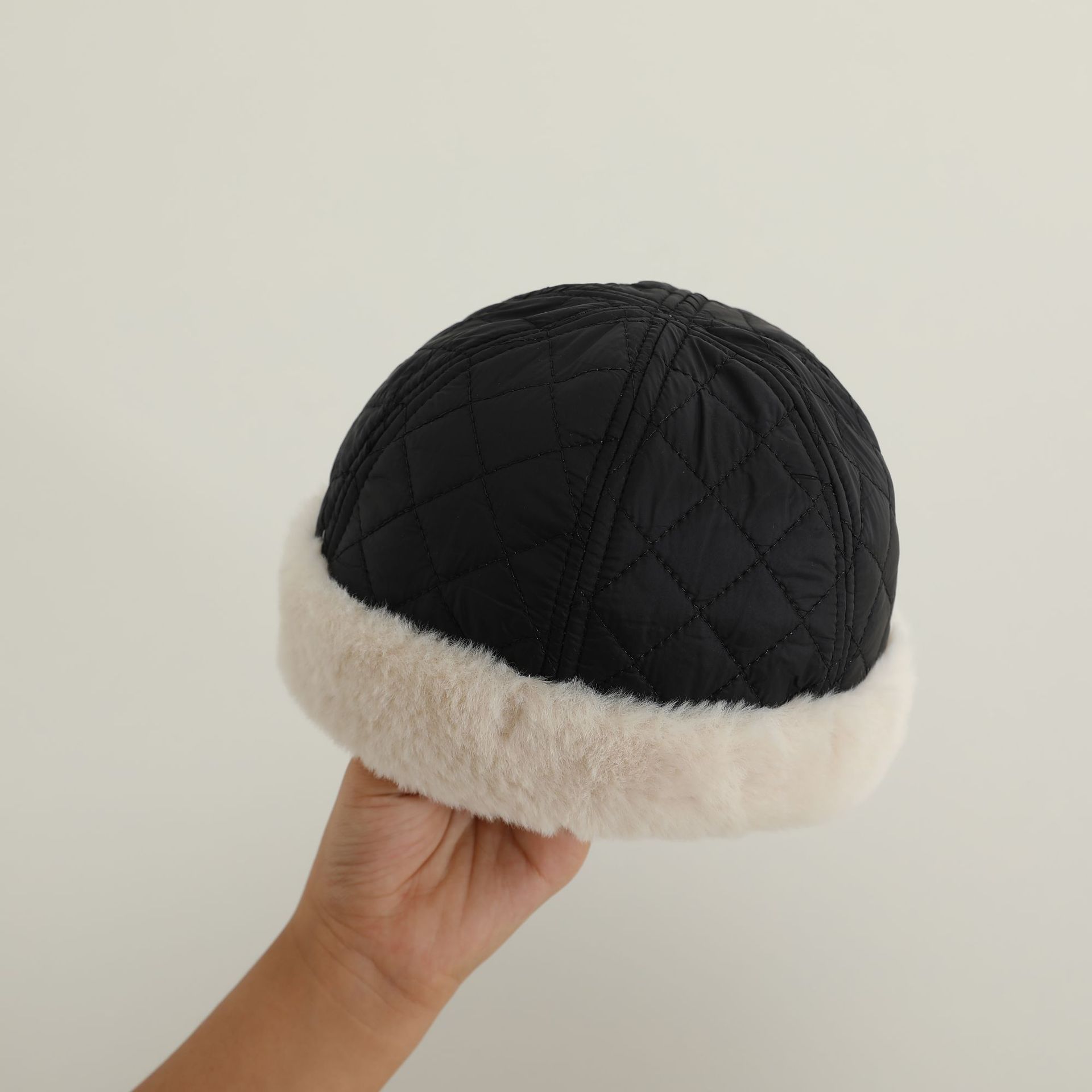 Sombreros para bebés primavera y otoño invierno súper lindos bebés calientes niños niñas gorras de propietarios de la tierra niños lindos gorras de moda