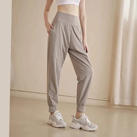 女式衬衫;连衣裙;休闲裤