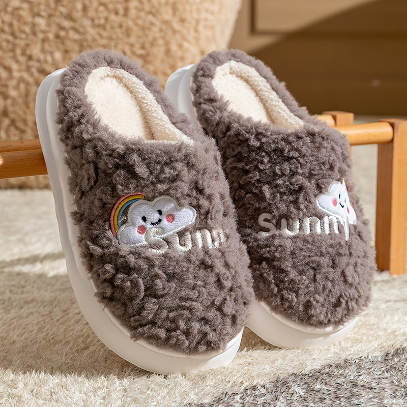 Hermosas zapatillas de algodón de oveja casera pareja de cabeza caliente antideslizante fondo grueso pisar mierda sensación de invierno peludo zapatillas