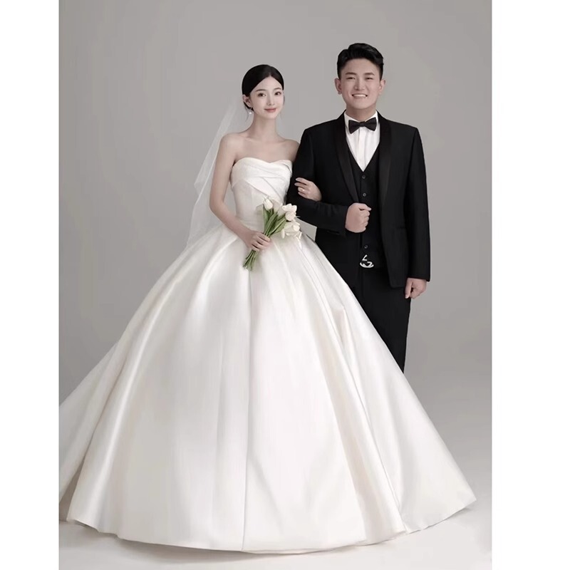 Tube Top Light Wedding Dress White Spring and Summer New Bridal Main Yarn High-End Satin 2025 French Retro Dress Women's Sleeveless Tube Top Light Wedding Dress White Spring and Summer New Bridal Main Yarn High-End Satin 2025 French Retro Dress Women's Sleeveless