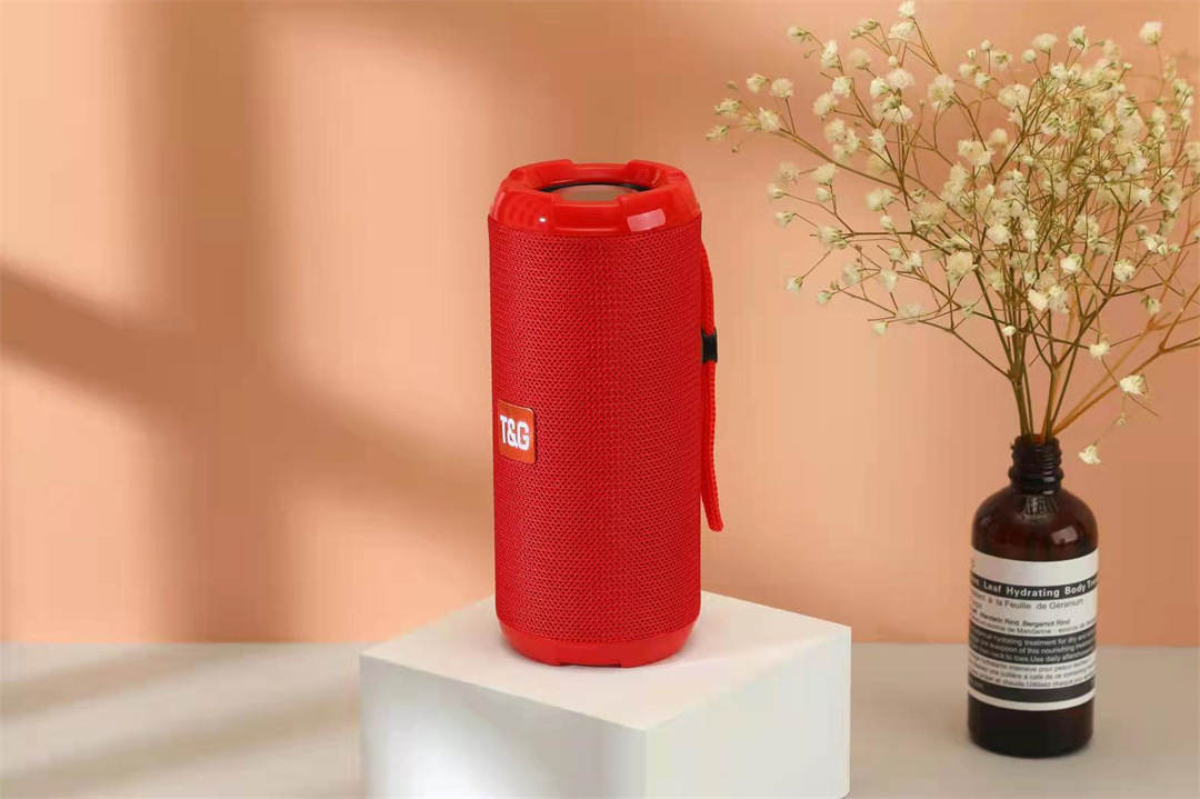 Altavoces Bluetooth inalámbricos TG621 tarjeta portátil portátil al aire libre tela impermeable FM radio TWS serie modelo privado
