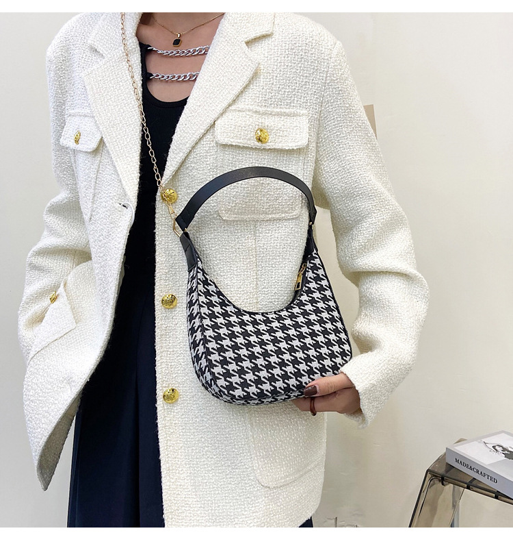 Women's Small Canvas Streetwear Handbag display picture 1