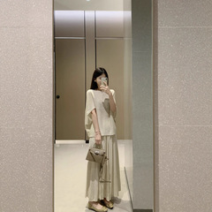 爱依轩富家千金老钱风穿搭高级感斗篷上衣气质百搭透气连衣裙套装