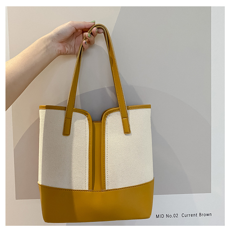 Korean Style Simple Stitching Contrast Color One-shoulder Diagonal Tote Bag display picture 12