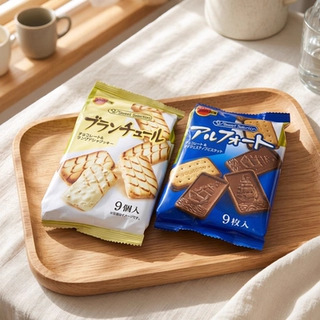 Japanese Imported Snacks Bourbon Rum-Dried Raisin Cream Butter Cookies with White Chocolate