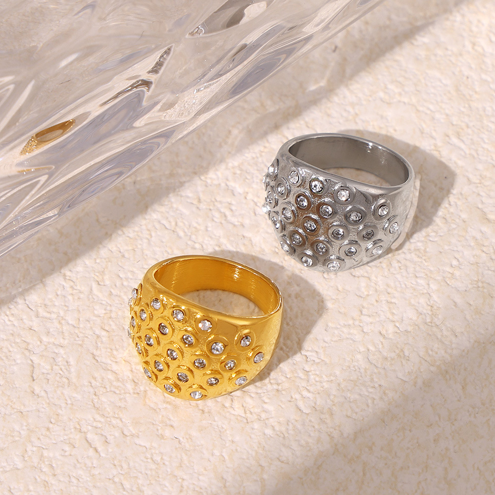 Sparkling Diamond Ring Titanium Steel Bubble Round Diamond Wide Face Ring For Women's Popular Personalized Jewelry_voghion.com