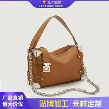斜挎女包波士顿小包简约时尚手提包金属链条朋克风单肩包女士包包