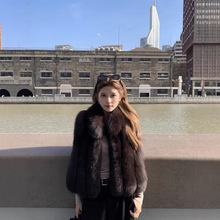 UN同款雪境霜色新款芬兰进口狐狸毛马甲2025冬皮草背心显瘦百搭女