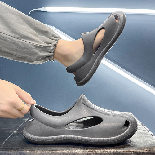 eva's poop-stomping hole shoes for women, summer fashion ins trend outer wear, couple beach shoes, thick-soled toe-cap sandals for men