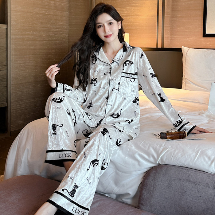 Luz de lujo estilo Chanel pijamas de las mujeres de terciopelo dorado solapa cardigan Otoño e Invierno de manga larga pantalones dulce casual traje de desgaste para el hogar