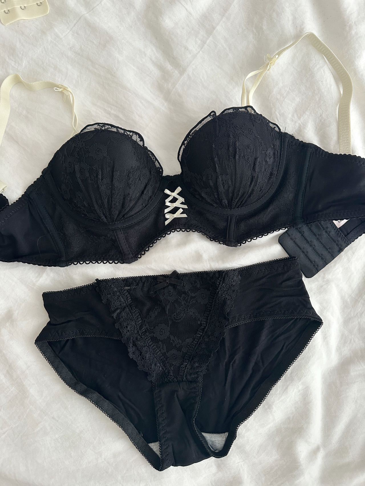 블랙 싱글 피스