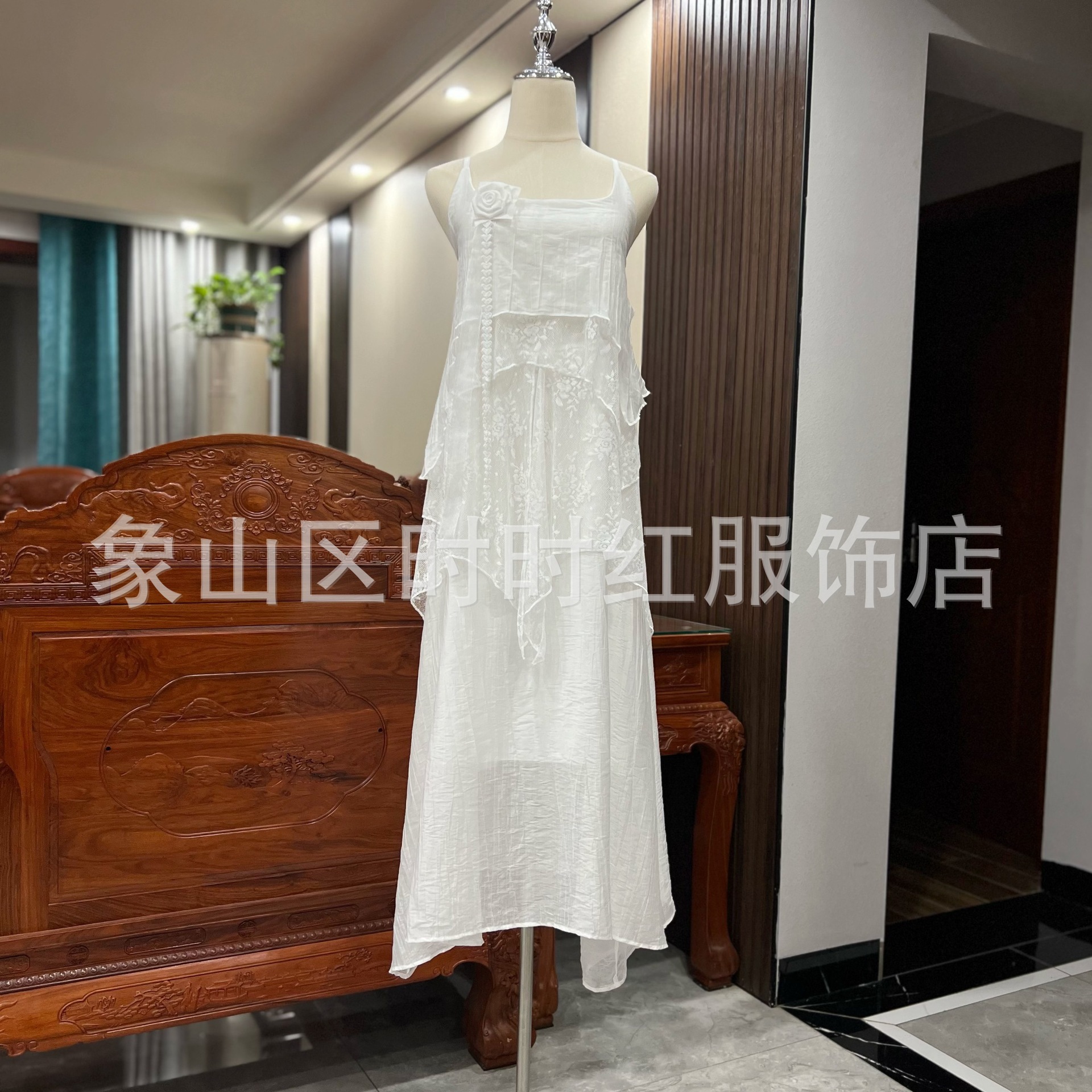 白色系扎染丝麻吊带裙新款云南丽江三亚新疆泰国旅游民族风沙滩裙