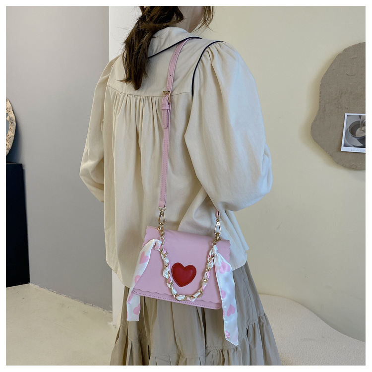 Fashion Silk Scarf Woven Chain Solid Color Heart Shoulder Bag Wholesale Nihaojewelry display picture 10