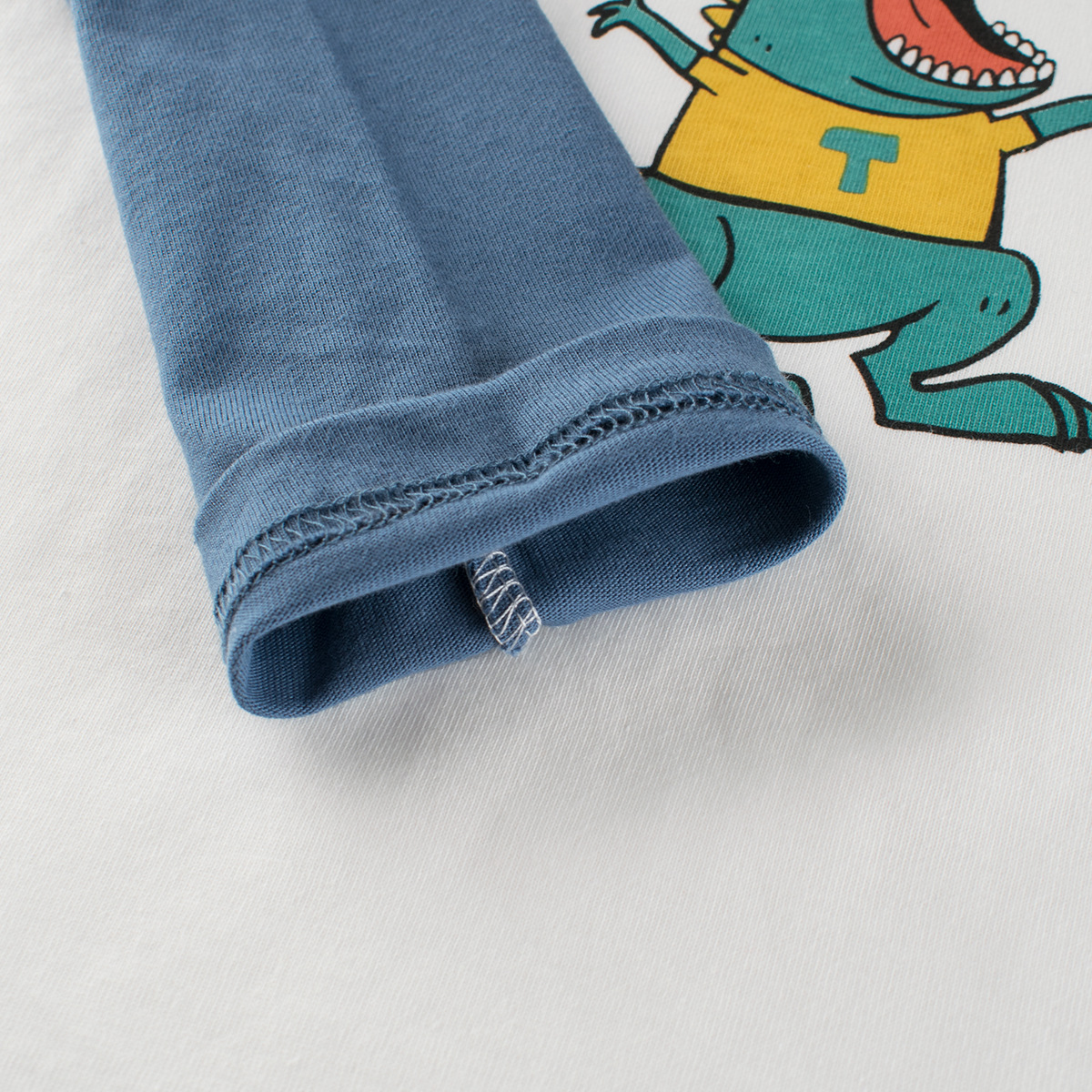 27 niños ropa de niños de comercio exterior Camiseta de manga larga para niños 2023 otoño nueva camisa de fondo para niños ropa de bebé al por mayor