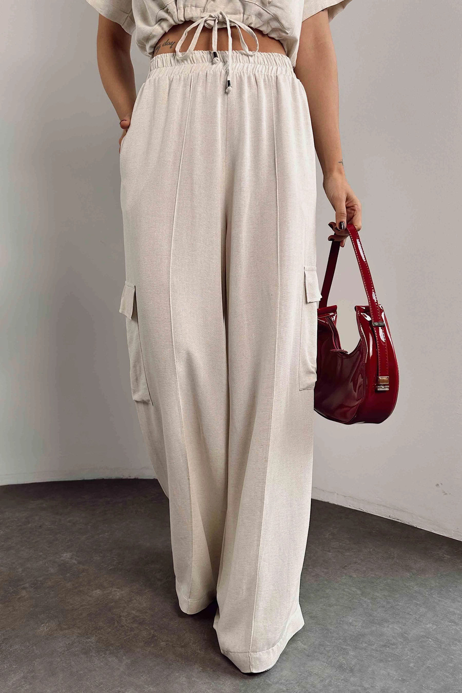 Täglich Frau Einfacher Stil Einfarbig Elasthan Polyester Tasche Hosen-Sets Hosen-Sets display picture 9