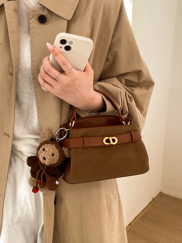 Bolso de mano de alta sensación 2026 nuevo retro esmerilado bolso cuadrado simple nicho bolso de mujer casual