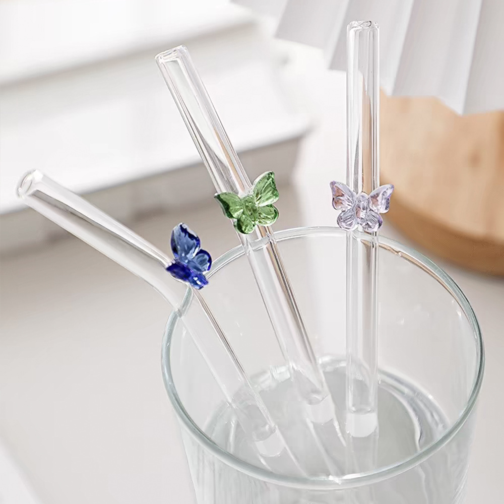 Pajita de vidrio resistente al calor de alto valor Pajita de color de vidrio de borosilicato Pajita de mariposa de color Ventas directas de fábrica