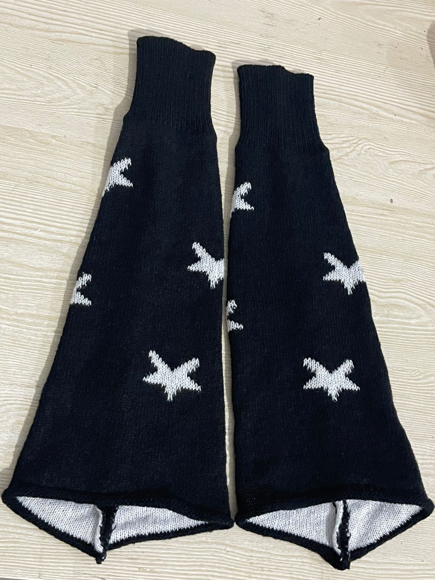 Otoño e Invierno Japonés chica caliente estrellas en blanco y negro de doble cara desgaste calcetines de pierna de punto y2g color a juego pila Calcetines de becerro