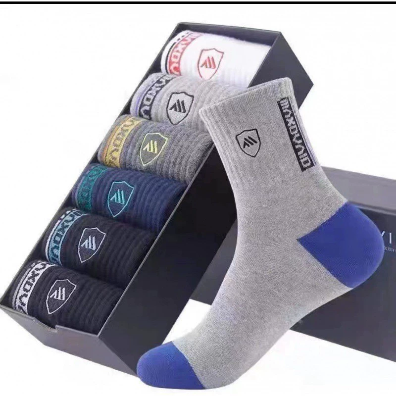 Breathable summer thin knee socks for leisure