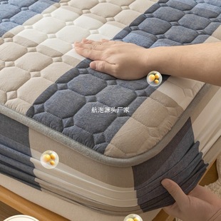 Washed Cotton Quilted Fitted Sheet Single Piece Thickeneded Bed Cover Mattress Protector Anti-Slip Dirt-Proof All-Inclusive Pillowcase Three-Piece Set