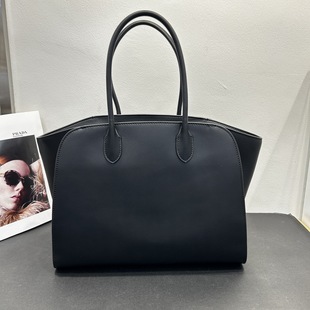 �W��վrow��ƤŮ������ͬ��sͨ���������ذ��������r��ُ���