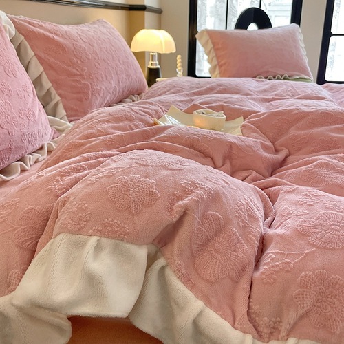 Winter milk velvet four-piece wholesale solid color coral velvet quilt cover thickened double-sided flannel anti-static bed use