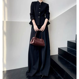 连衣裙;时尚休闲套装;女式针织衫