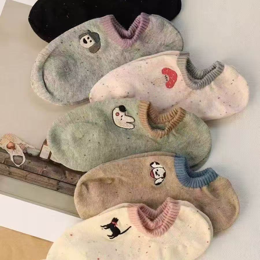 Socks women's boat socks non-slip do not fall with autumn and winter invisible socks spring and autumn new explosions women's deodorant shallow socks