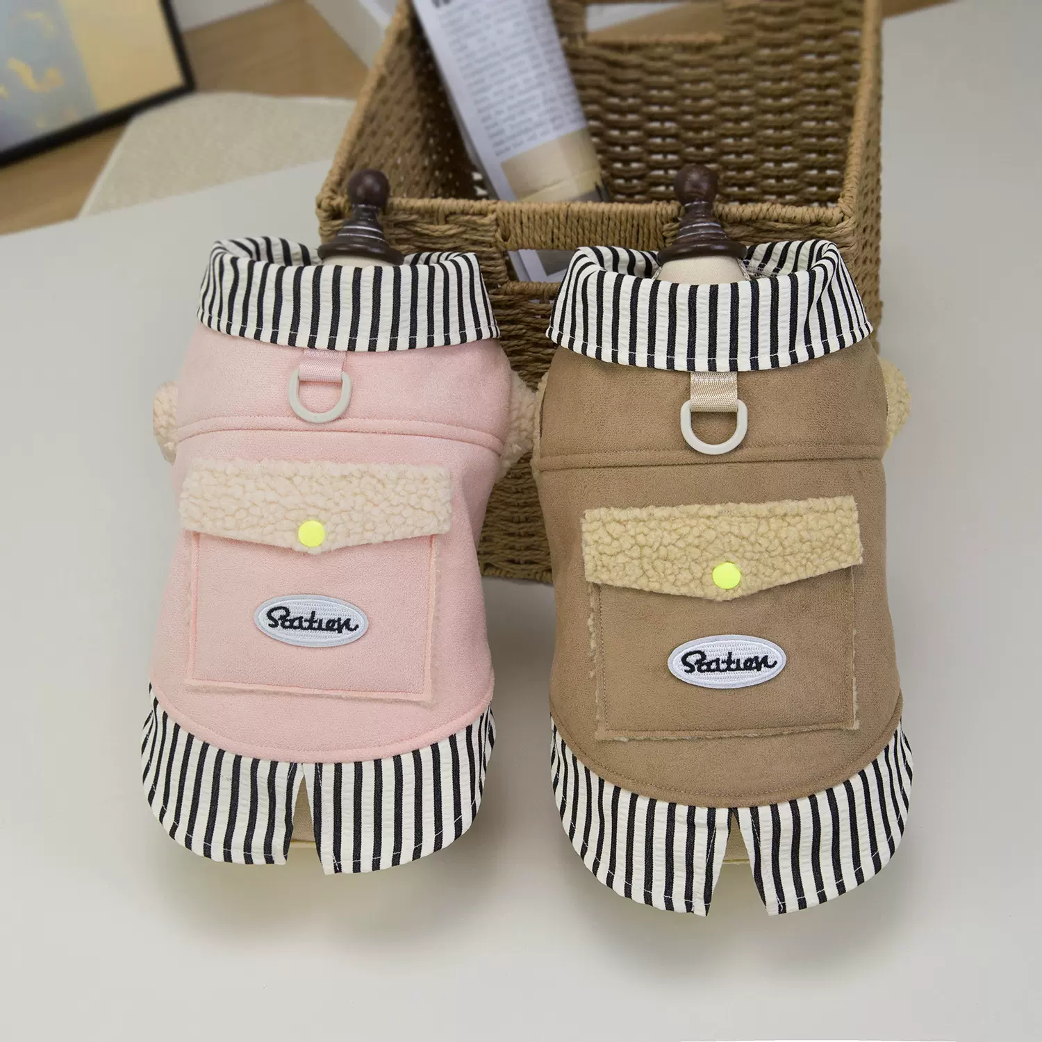 宠物衣服秋冬加厚可牵引猫咪比熊泰迪狗狗衣服翻领大口袋两腿外套