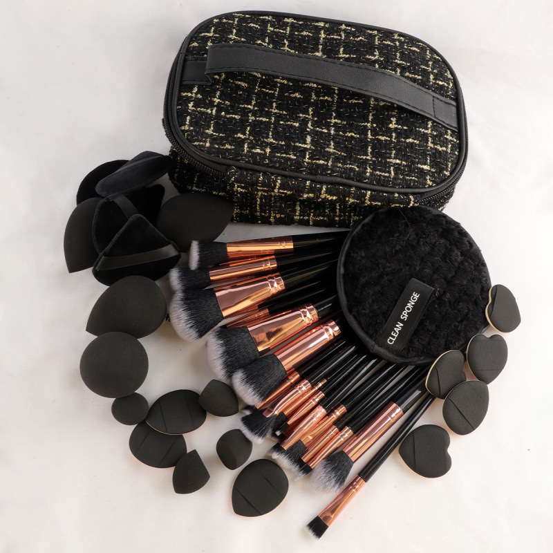 47-Piece Set of Beauty Tools, Small Chanel-Style Makeup Bag, Makeup Brush Set, Portable Toiletry Travel Powder Puff Makeup Set 47-Piece Set of Beauty Tools, Small Chanel-Style Makeup Bag, Makeup Brush Set, Portable Toiletry Travel Powder Puff Makeup Set