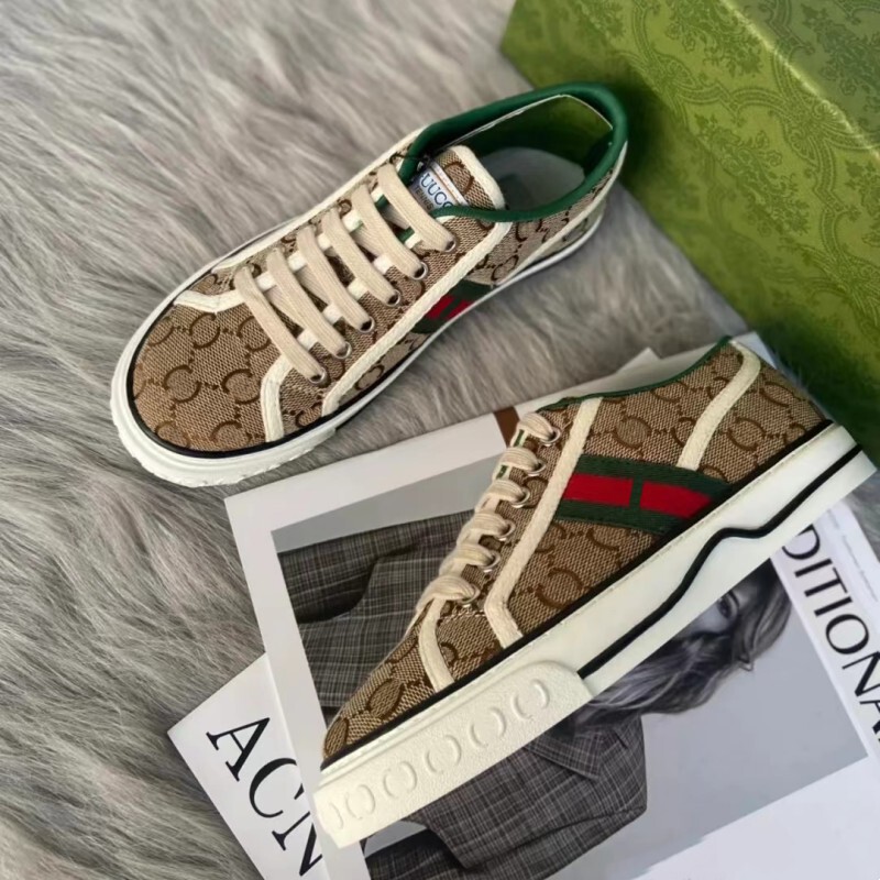 Coolqi Four Seasons Classic New Breathable 1977 Canvas Sneakers for Women Casual Flat Versatile Retro Canvas Shoes for Women Coolqi Four Seasons Classic New Breathable 1977 Canvas Sneakers for Women Casual Flat Versatile Retro Canvas Shoes for Women