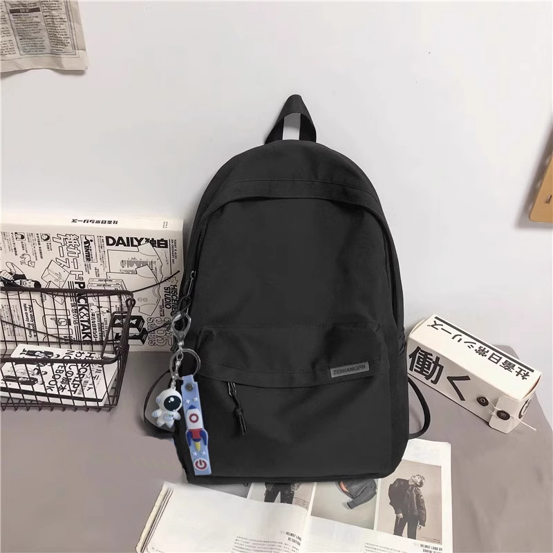 검정 + 파랑 우주 비행사