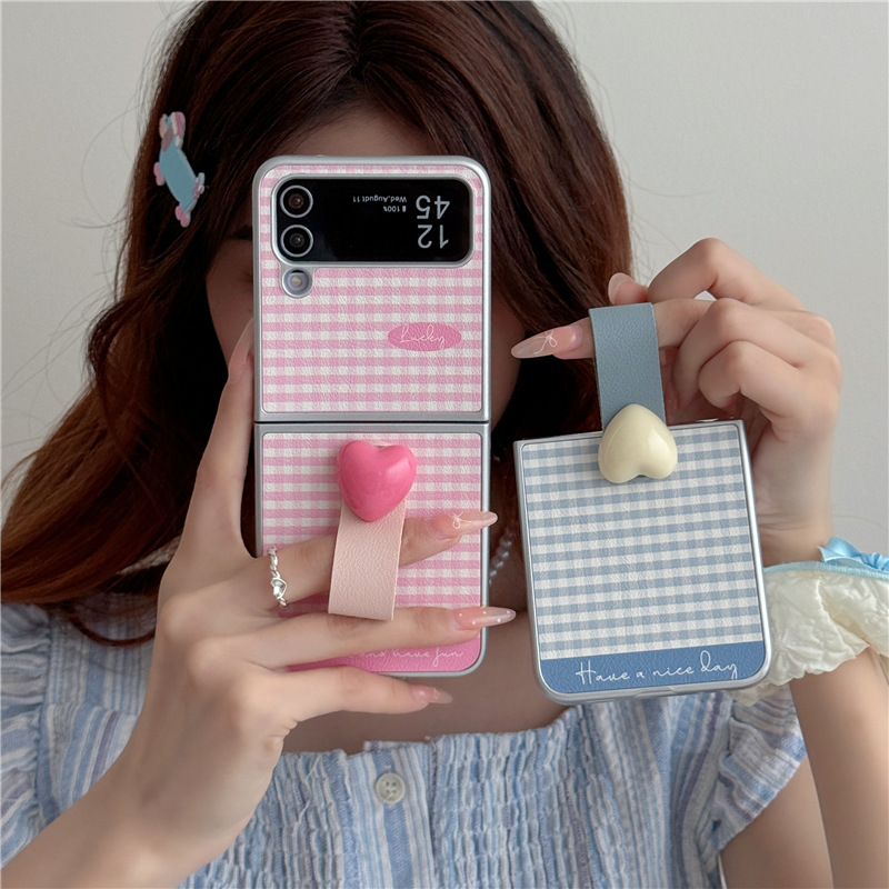 Samsung Electroplated Silver Lambskin Galaxy Zflip567 Generation New Ring Buckle Mobile Phone Case Suitable for Zflip34 Samsung Electroplated Silver Lambskin Galaxy Zflip567 Generation New Ring Buckle Mobile Phone Case Suitable for Zflip34