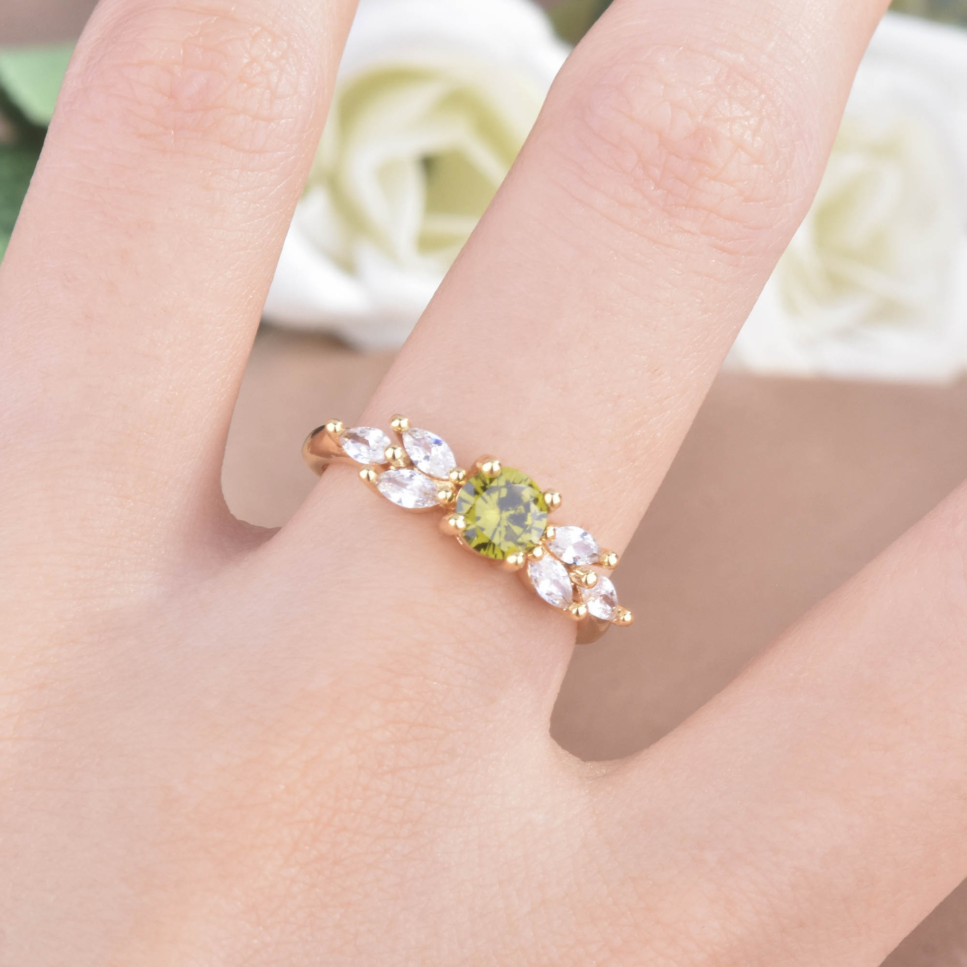 Cross-border New European And American Olive Green Zircon Ring Fashion Diamond Ring Color Open Ring display picture 9