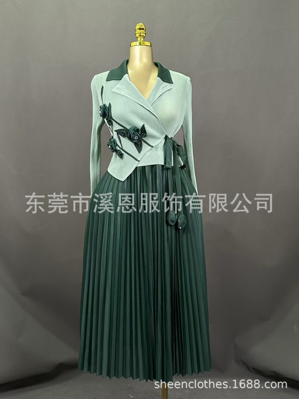 新款Miayki时尚立体玫瑰钉花西装领重工礼服百褶连衣裙女装大码跨|undefined